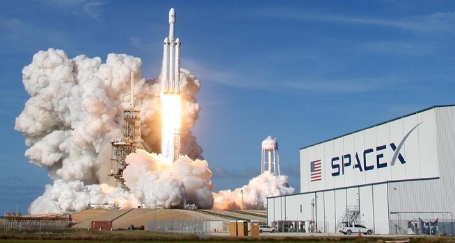 Peluncuran Roket SpaceX (Foto: Reuters)