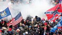 Massa pendukung Presiden Amerika Serikat (AS) Donald Trump menyerbu Capitol Hill (Foto: BBC)