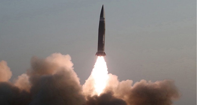 Pyongyang merilis gambar uji coba rudal balistik (Foto: BBC/Reuters)