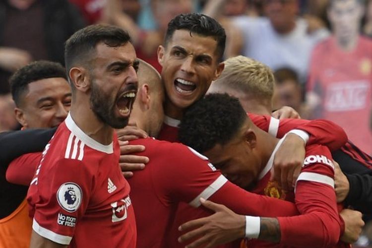 Pemain Manchester United merayakan gol yang dicetak Ronaldo melawan Newcastle, 11 September 2021